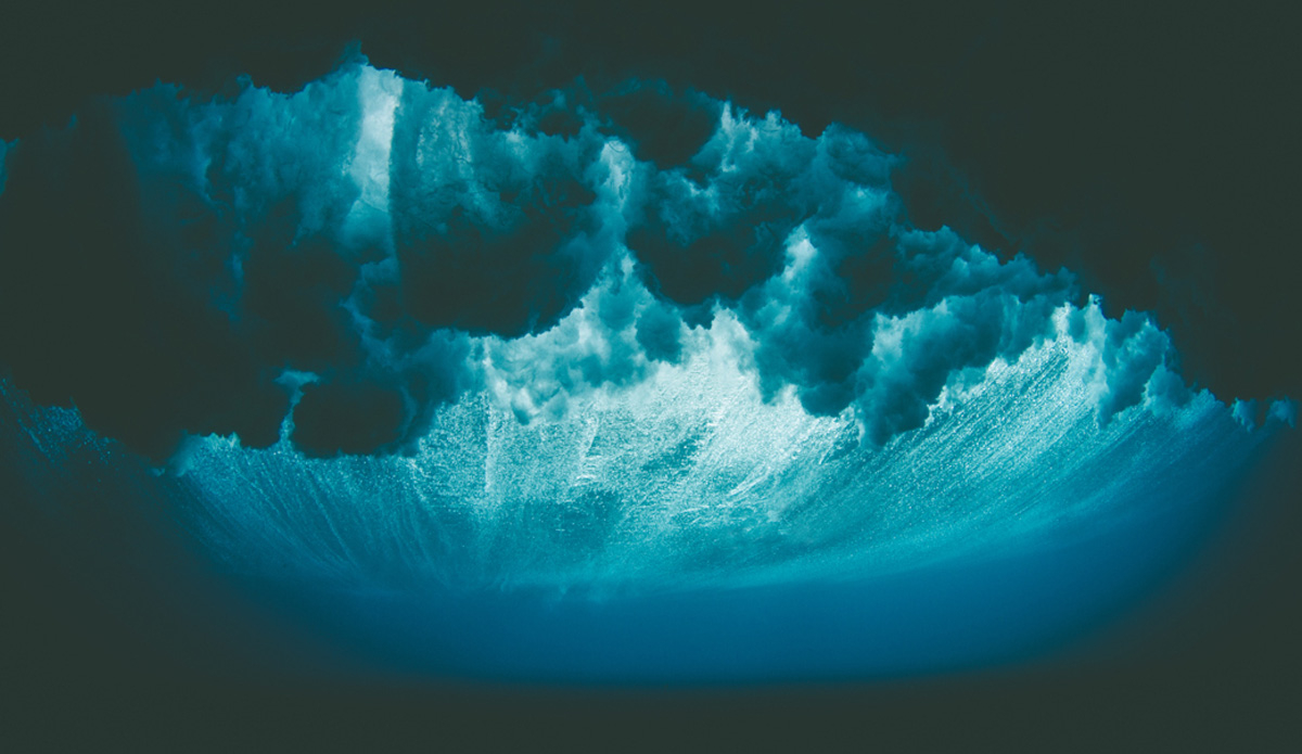 Like an electric storm beneath the ocean. Photo: <a href=\"http://haydenoneillphoto.com/\">Hayden O\'Neill</a>