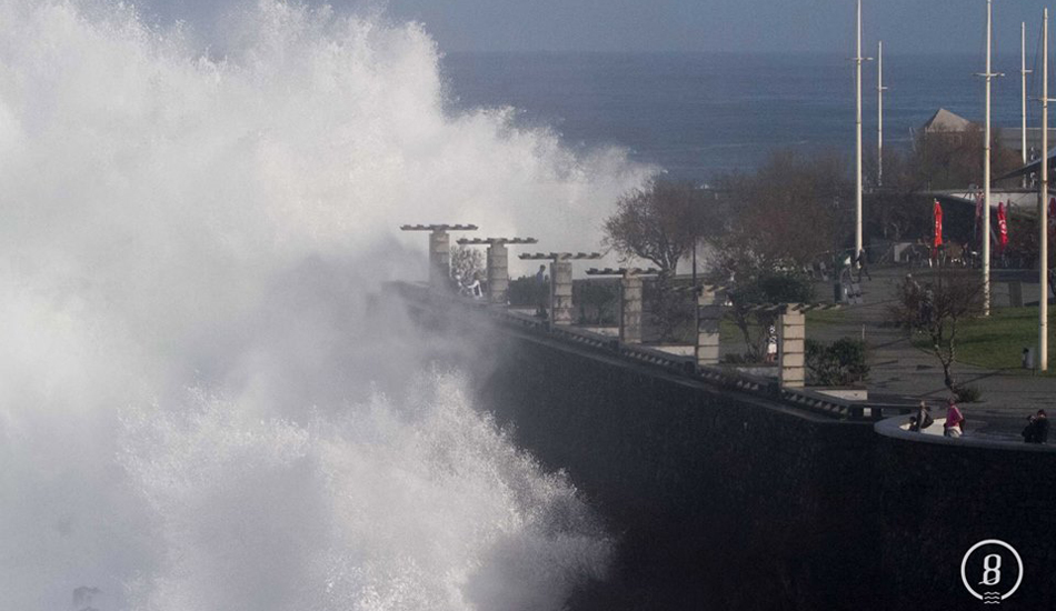 Over the seawall. Porto Moniz, Portugal. Photo: <a href=\"https://www.facebook.com/8Oito\"> 8Oito Photo</a>