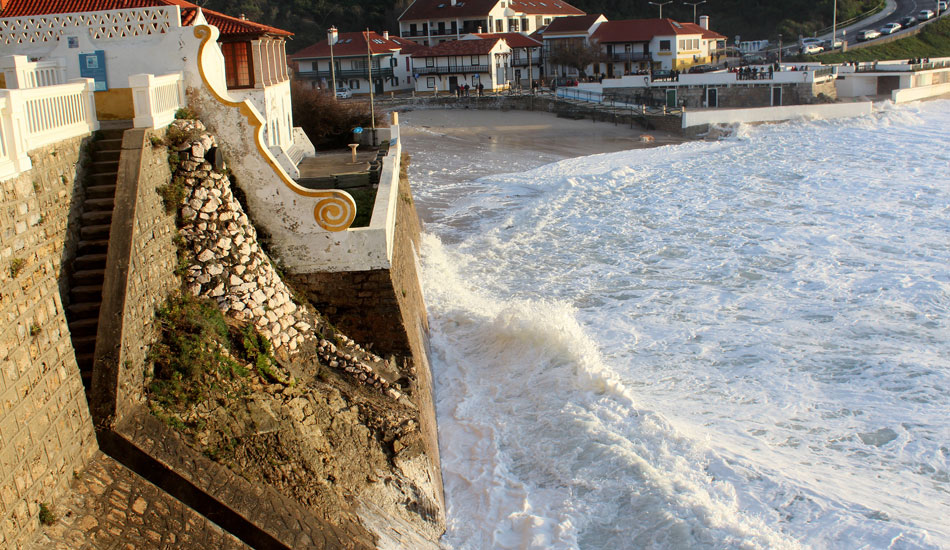 Sao Pedro de Moel,  20 kms north of Nazaré. Photo: Jose Pinto