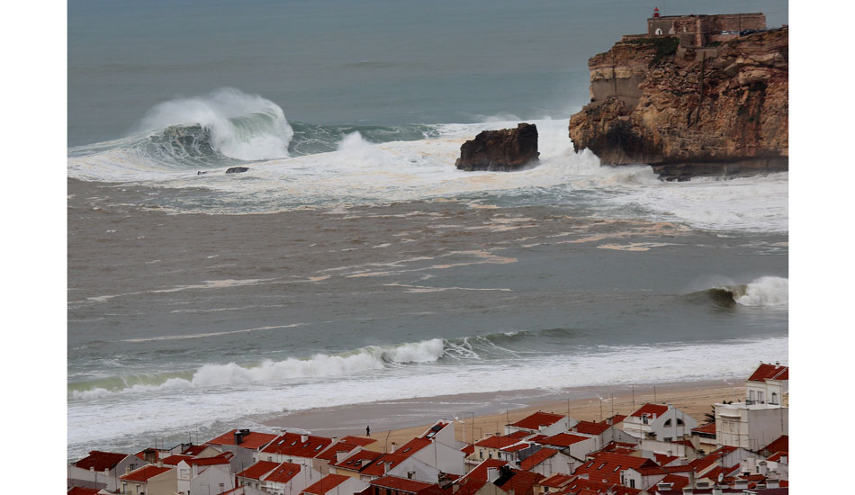 Pulled back from the cliffs. Photo: Jose Pinto