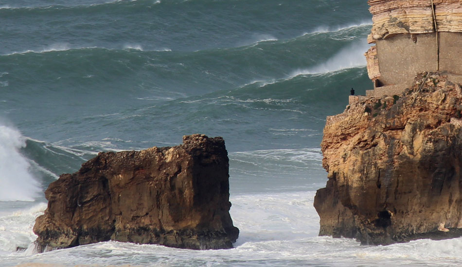 Unruly Nazaré lines. Photo: Jose Pinto