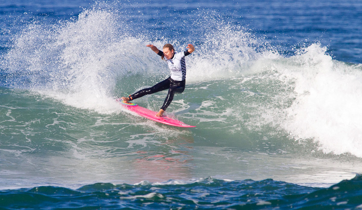 Nikki Van Dijk (AUS), 19, matched the best result of her rookie season, besting replacement surfer Tatiana Weston-Webb (HAW), 20. The rookie pair would engage in a close battle, but The Australian edged out the Hawaiian by a score of 12.90 to 12.50. 

“That was a really fun heat and Tatiana (Weston-Webb) is surfing really well so congratulations to her,” said Nikki Van Dijk. “She’s pushing all the girls on Tour as a wildcard. Malia (Manuel) is surfing amazing right now so I’ve got nothing to lose in my Quarterfinal against her. I just want to do my best surfing and I’m stoked to be in the Quarters. I’d love to keep going so I’ll just push it as hard as I can, have fun and enjoy surfing Huntington.” Photo: ASP/ Morris