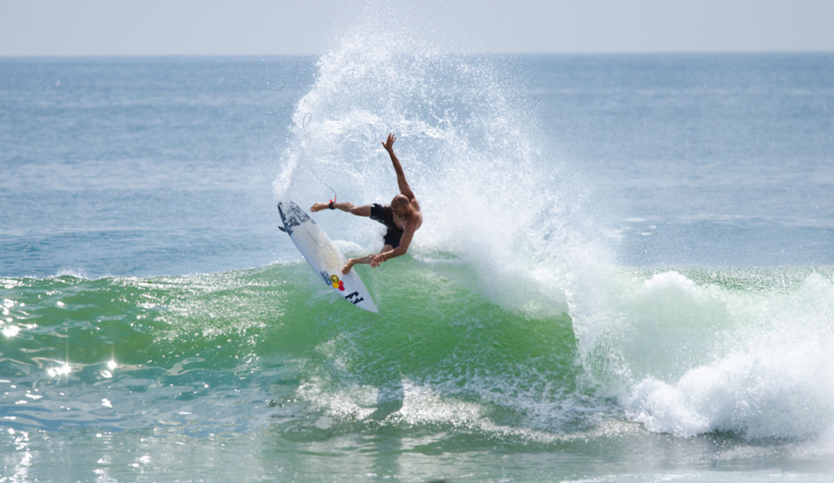 Sam Hammer going fins free. Photo: <a href=\"www.jeremyhallphotography.com\">Jeremy Hall</a>