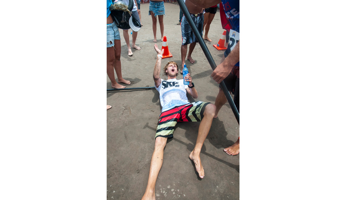 Casper Steinfath, celebratory elation. Photo: <a href=\"http://www.isasurf.org/\"> ISA | Rommel</a>