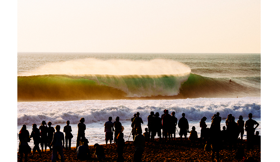 Straight off the plane and down to the beach. Photo: <a href=\"http://www.reposarphoto.com\">Jason Reposar</a>