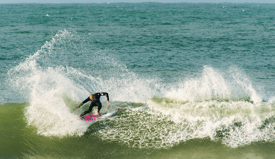 White Lightning strikes Hossegor. Photo: <a href= \"http://joaobracourt.com/\" target=_blank>Joao Bracourt.</a>