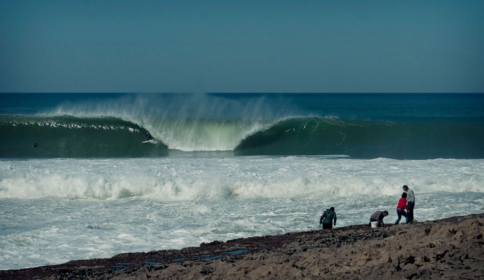 Tiago on a bomb at Coxos, Ericeira. Photo: <a href= \"http://joaobracourt.com/\" target=_blank>Joao Bracourt.</a>