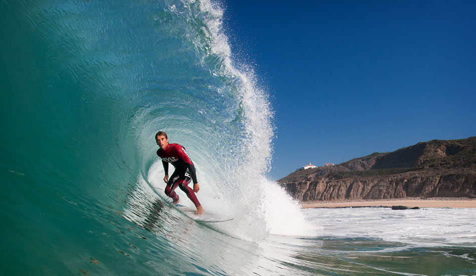 Focused on the way out while trying so hard to stay in. Photo: <a href= \"http://joaobracourt.com/\" target=_blank>Joao Bracourt.</a>