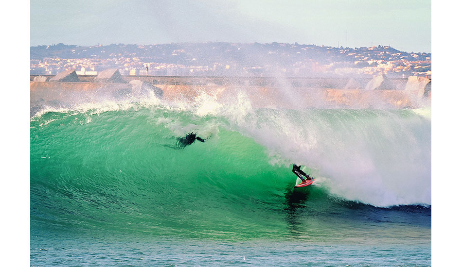 Francisco Canelas and I enjoying the flawless conditions. Photo: Nuno Mestre