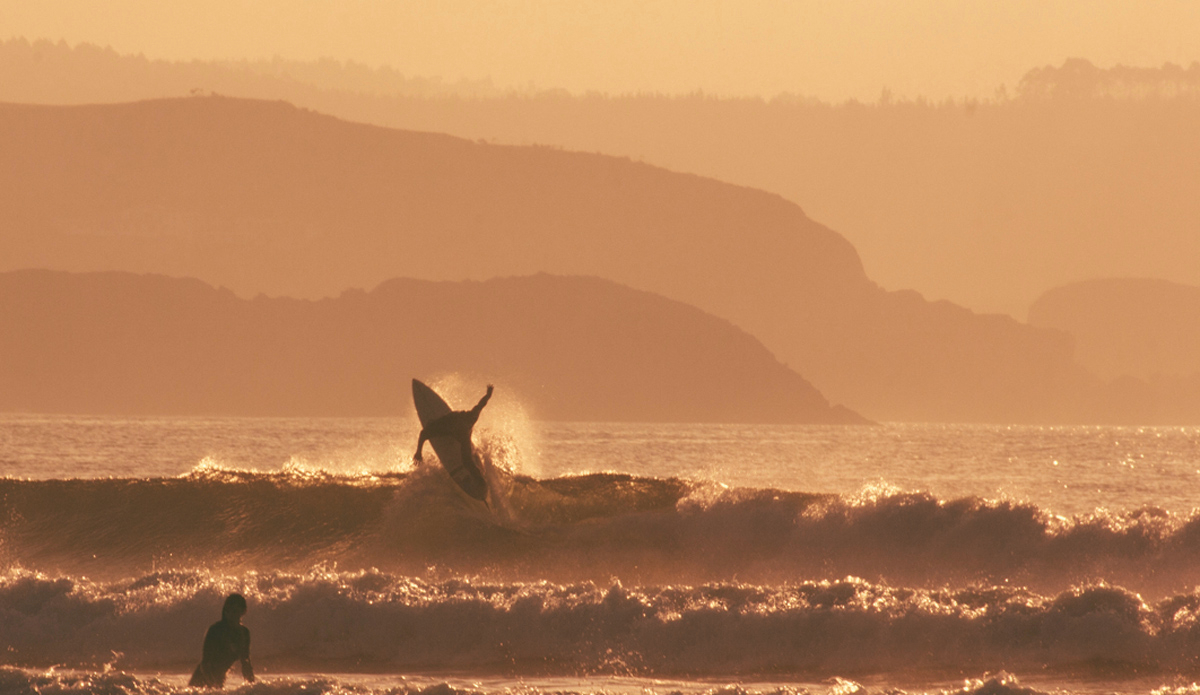 Spring sunset at San Juan beach. Photo: <a href=\"http://www.instagram.com/northmorla\">@NorthMorla</a>