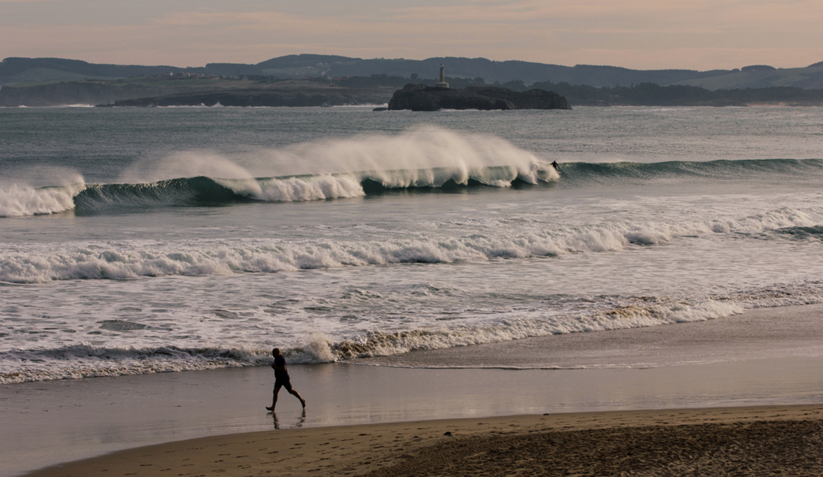 Cantabria is close to Asturias. It has really good beach breaks. Photo: <a href=\"http://www.instagram.com/northmorla\">@NorthMorla</a>