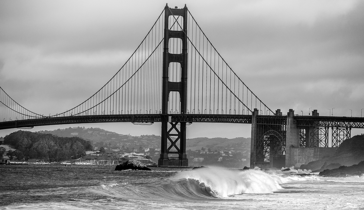 In addition to the famous Fort Point, there are some good beach breaks here and there.