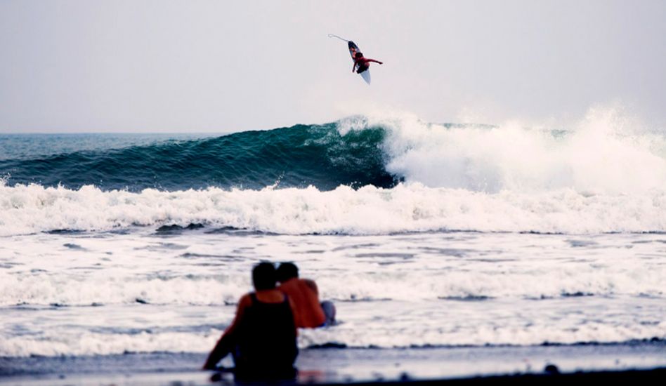 Balinese cooling down. Photo: <a href=\"http://www.kanebrownphoto.com/#1\">Kane Brown</a>