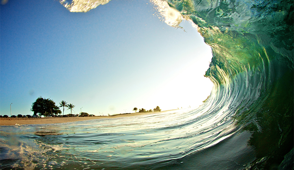 Morning Wave.  Image: <a href=\"http://gokenji.com/port/\" target=\"_blank\">Croman</a>