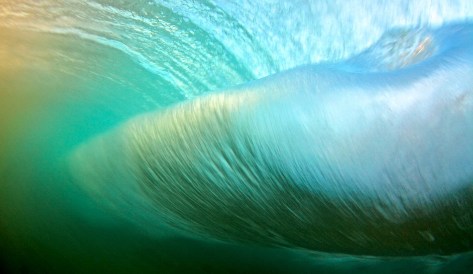 Long exposure of a wave breaking above me.  Image: <a href=\"http://gokenji.com/port/\" target=\"_blank\">Croman</a>