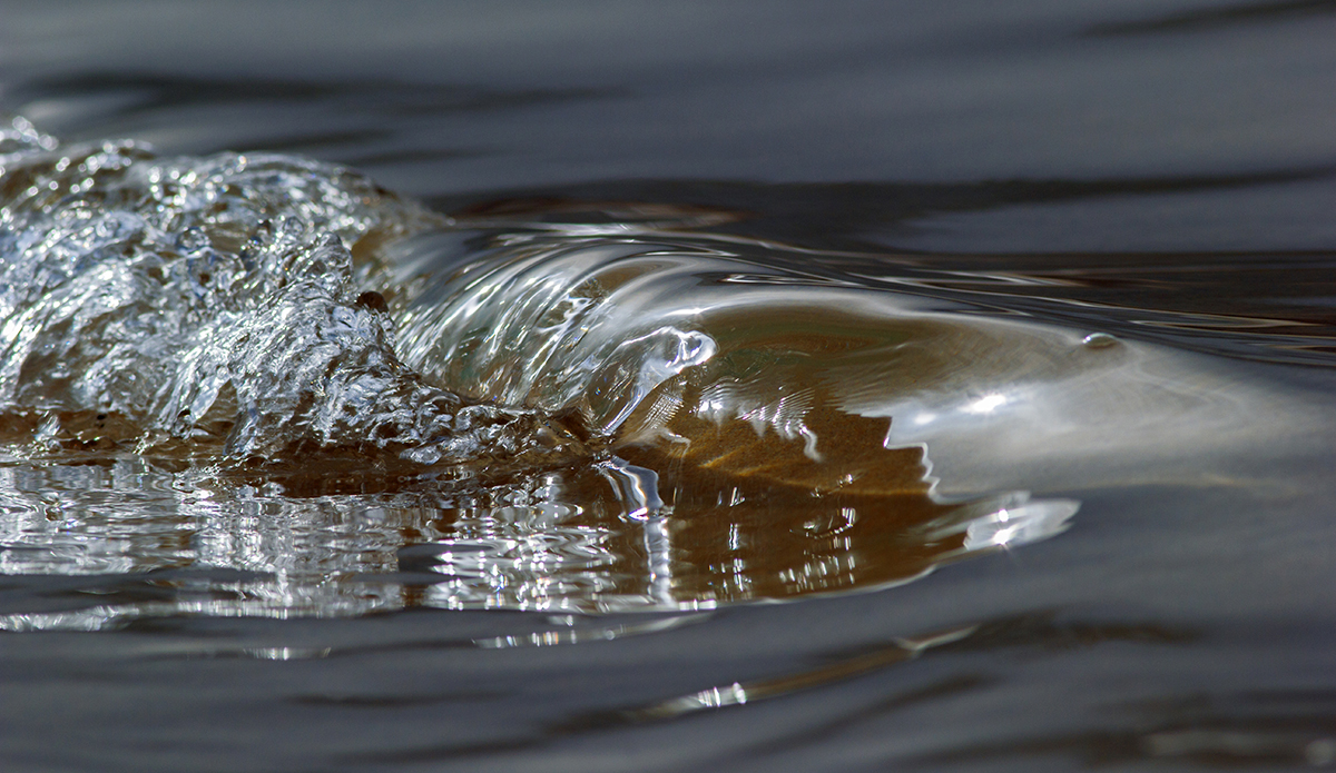 I think this is the only one not shot as a speed blur. This was a totally ordinary day but these small beauties were breaking right on the shore. Photo: Luiz Blanco