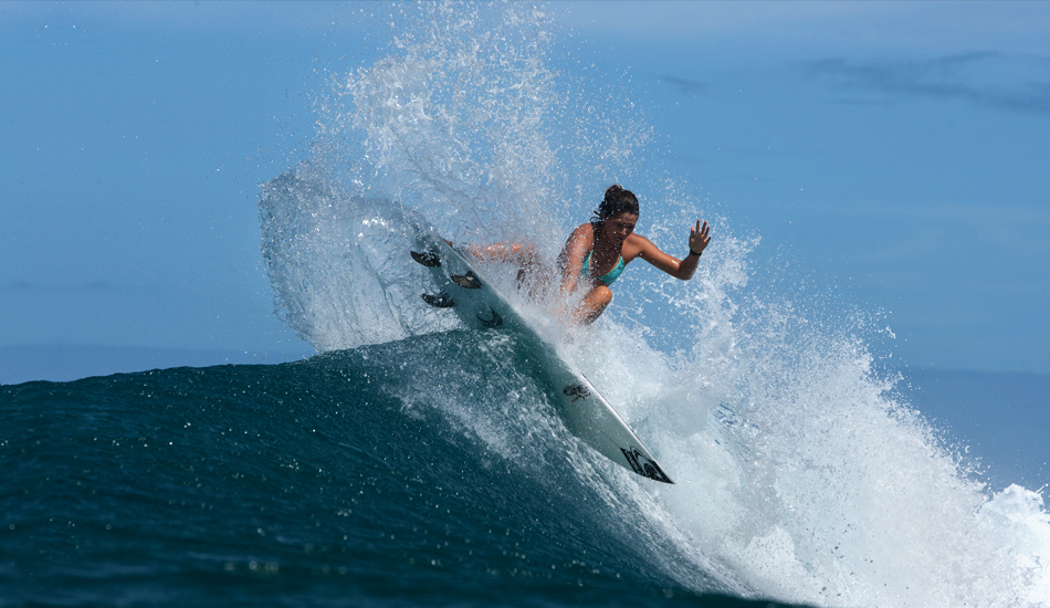 Fins free Kaua\'i girl. Photo: <a href=\"http://www.mikecoots.com\">Mike Coots</a>