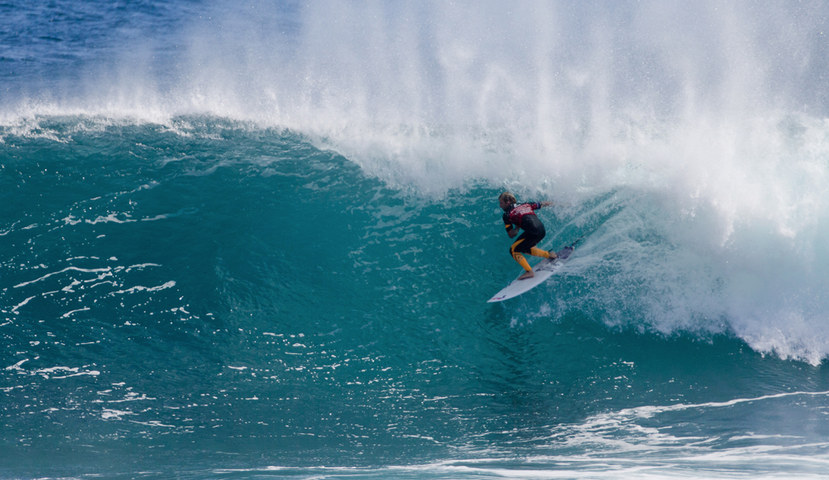 Josh Kerr finding a pretty great hiding spot. Photo: <a href=\"http://www.aspworldtour.com/\">ASP/Cestari</a>