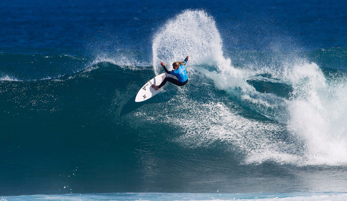 Lakey Peterson is one of the fittest women on Tour, and it shows in moments like this. Photo: <a href=\"http://www.worldsurfleague.com/\">WSL</a>