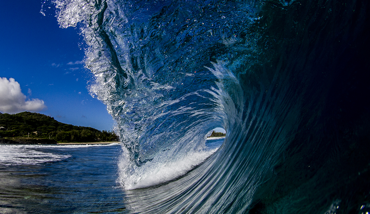 Viewing window. This wave is barely surfable, but amazing to shoot if you are prepared to be dragged along the reef on your stomach. Photo: <a href=\"http://www.mattburtphoto.com/\">MattBurt</a>