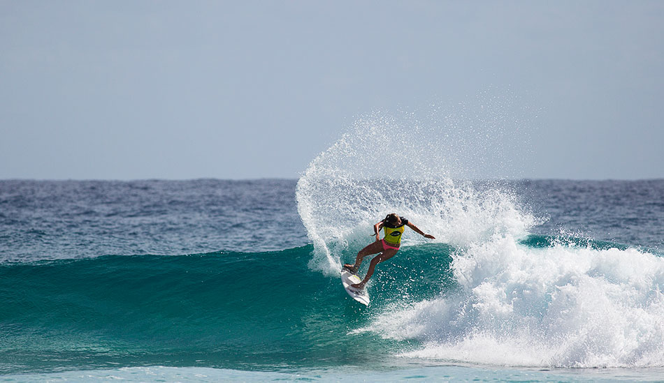 Lakey Peterson demolishing Snapper\'s smooth wall. Photo: <a href=\"http://mattdunbar.com.au\">Matt Dunbar</a>