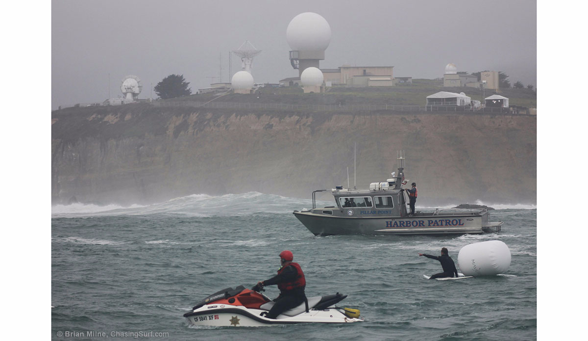 Harbor Patrol provided water support. Photo: <a href=\"http://www.chasingsurf.com/\">Brian Milne</a>