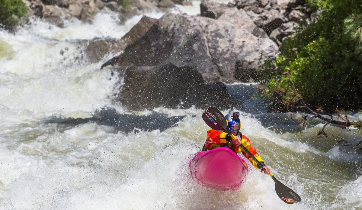 @danejacksonkayak is one of the most entertaining kayakers to shoot, reason being-he is incredibly flawless. Driving up to the put in of the North Fork on this lap, he pointed out this wave in-particular that the whole car was raving about boofing. Minutes later I saw Dane paddling toward this large feature and knew he was going to catch significant air, which he did, to no ones surpise. Landing flat in the trough, he later claimed that his back hurt for a while after that very large boof.