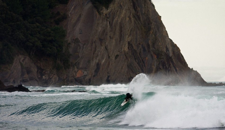 Whenever it’s working, we love to go to the spot we like to call the Basque Trestles.  Indar Unanue on a cold winter’s day.