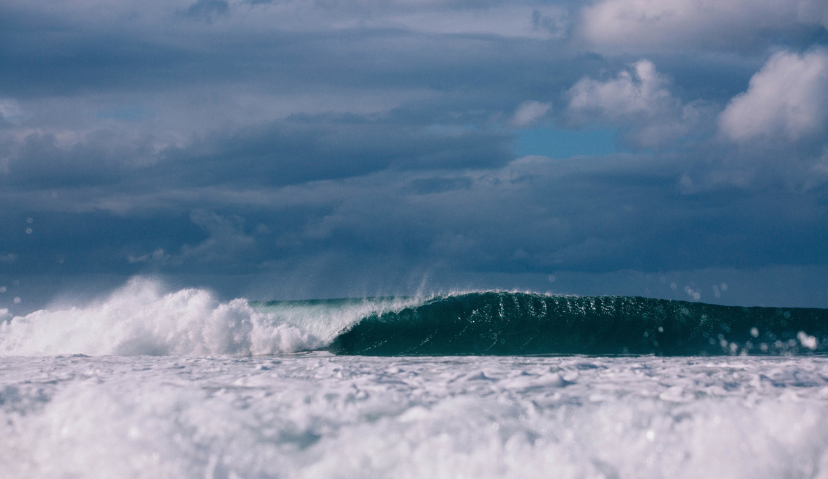 Massive one unloading on the sand. Photo: <a href=\"http://www.jdsmit.co.nz\">Jono Smit</a>