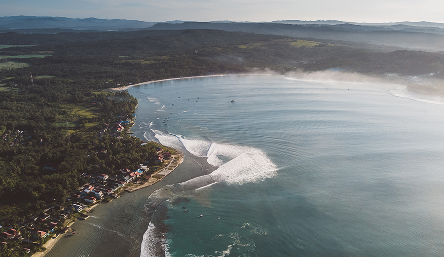 Strangely, after all these years, very little of Nias has been explored. Lagundri Bay stops most surfers cold. New discoveries await within her myriad bays. 
