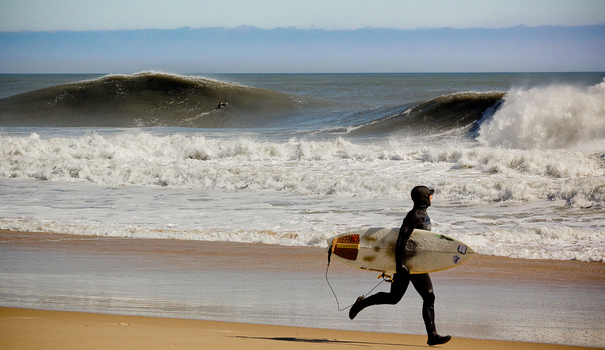 Bryton Adkins looking back at Waldon Remington who wasted no time running back down the beach to get ready for another drift. Photo: <a href=\"http://instagram.com/nicktribuno\">Nick Tribuno</a>