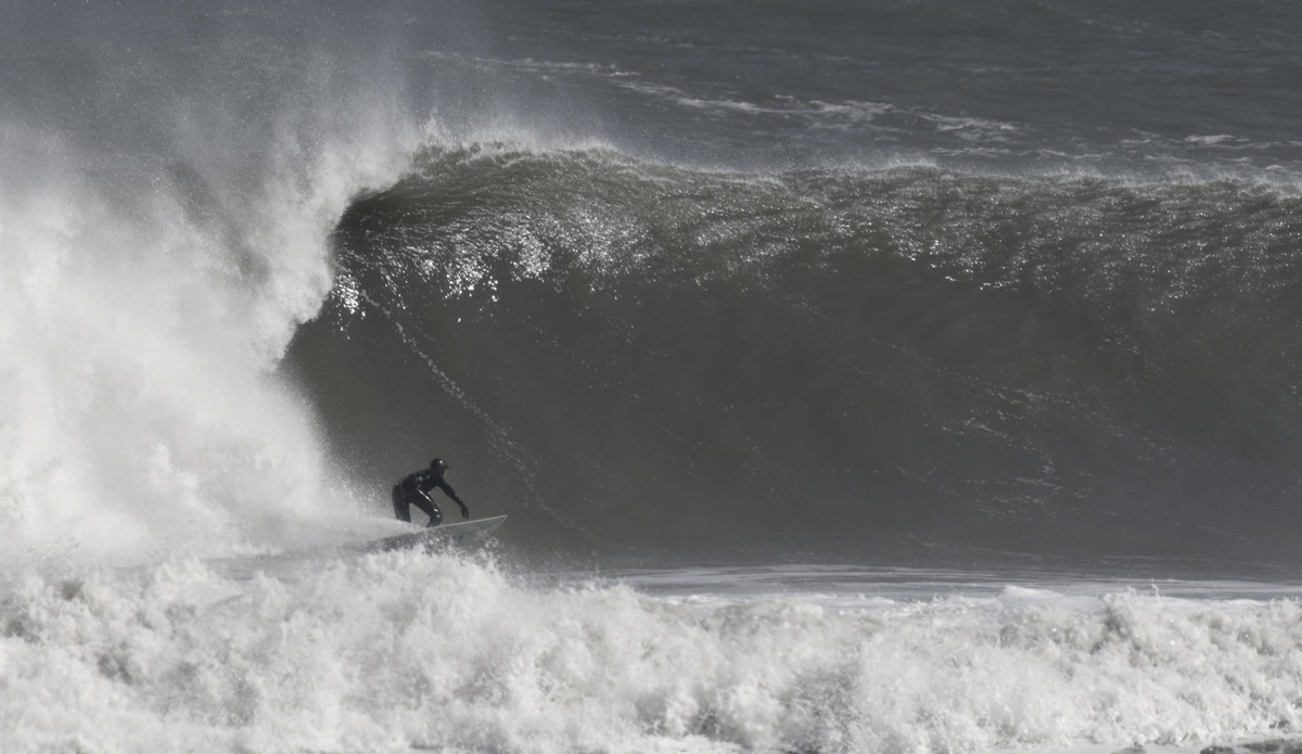 Northeast swell with a west wind opens up this wave\'s face for Jesse Hines. Photo: Mickey McCarthy