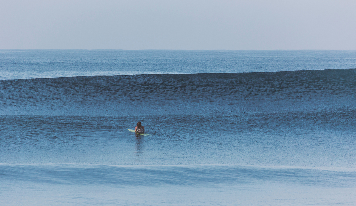 Being in the waiting line can sometimes be enlightening. Even more so when surfing away from the crowd. Photo: <a href=\"http://www.kheperphoto.com/\">Paola Núñez Linares</a>