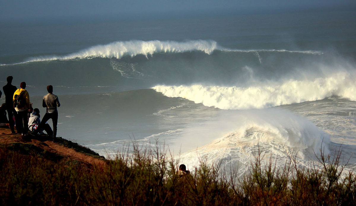 Find the surfer if you can and if you\'re really good, Identify him! Photo: <a href=\"https://www.facebook.com/profile.php?id=100008446928071\"> Jose Pinto</a>