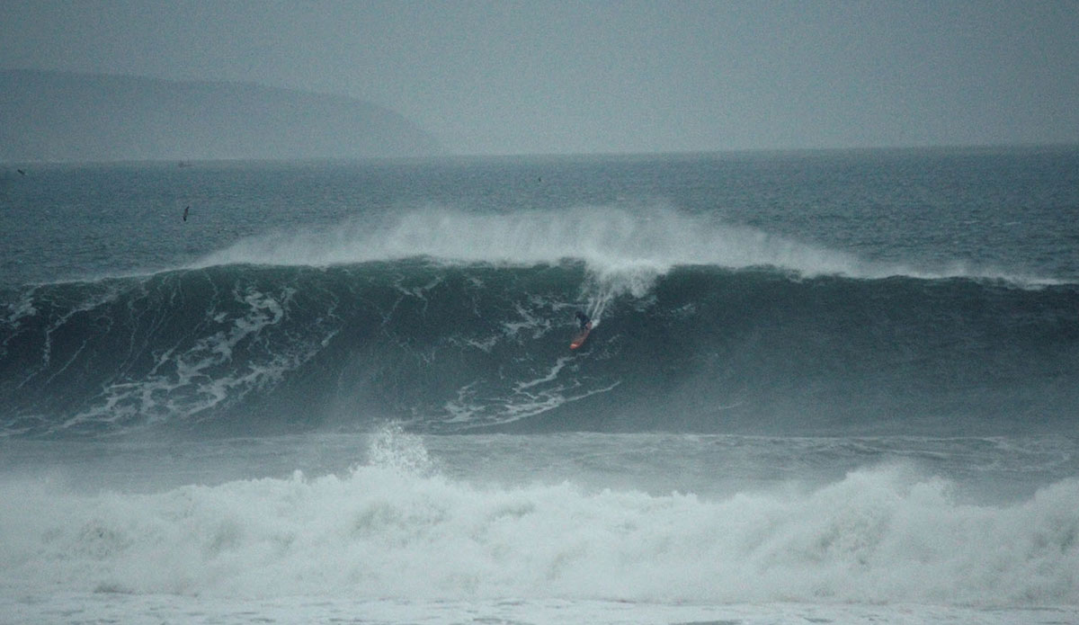 Kealii paddling into a fat one. Photo: <a href=\"https://www.facebook.com/jose.pinto.31521\">Jose Pinto</a>