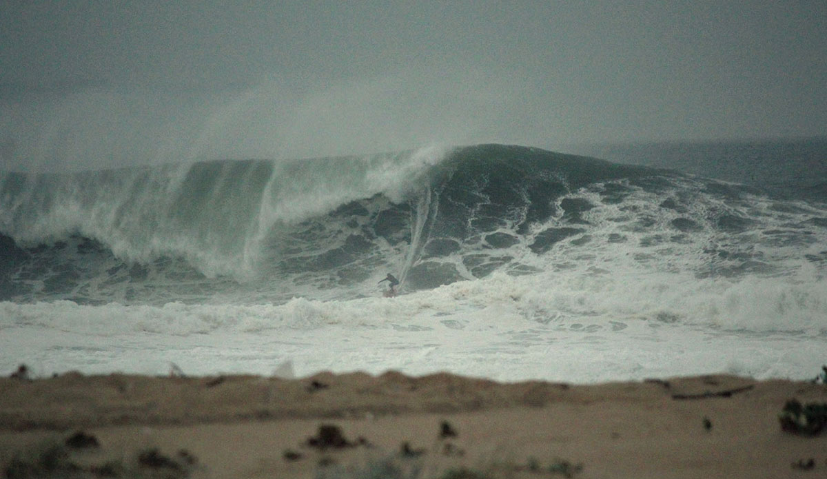 Coming down hard. Photo: <a href=\"https://www.facebook.com/jose.pinto.31521\">Jose Pinto</a>