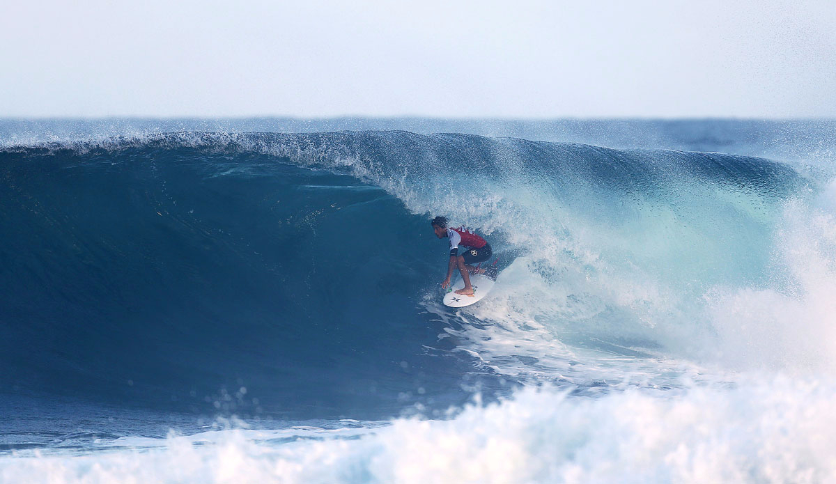 Filipe Toledo of Brasil (pictured) kept his title hopes alive winning his Round 2 heat to advance into Round 3 at the Billabong Pipe Masters. Photo: <a href=\"http://www.worldsurfleague.com/\">WSL</a>/<a href=\"https://www.instagram.com/kc80/\">Cestari</a>