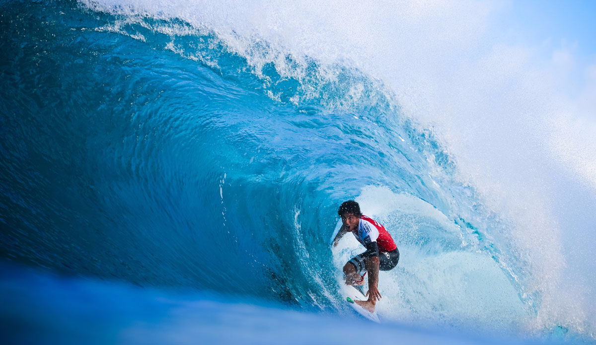 Filipe Toledo of Brasil (pictured) kept his title hopes alive winning his Round 2 heat to advance into Round 3 at the Billabong Pipe Masters. Photo: <a href=\"http://www.worldsurfleague.com/\">WSL</a>/Masurel