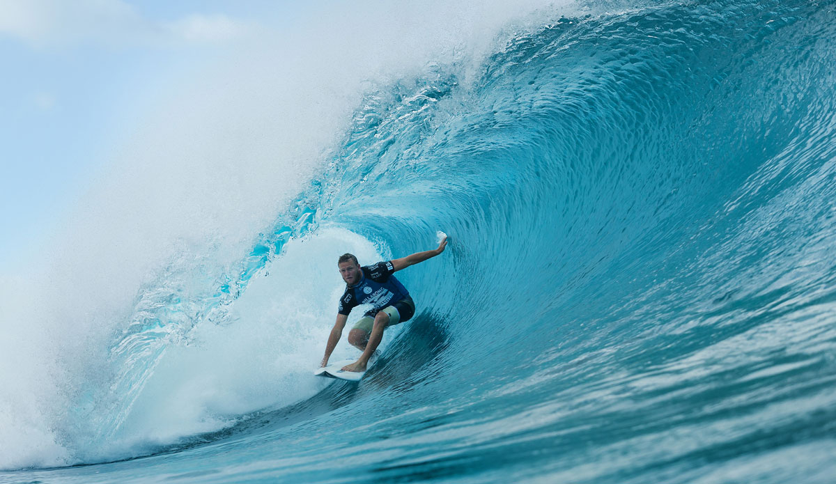 Dusty Payne of Maui, Hawaii (pictured) won the Hawaiian Airlines Best In Class award for the highest heat total of the entire VANS Triple Crown of Surfing.  Payne scored a heat total of 19.64 points (out of a possible 20.00) which won him the REEF Hawaiian Pro final in November and today the title of Hawaiian Airlines Best In Class. Photo: <a href=\"http://www.aspworldtour.com/\">ASP/</a> Cestari