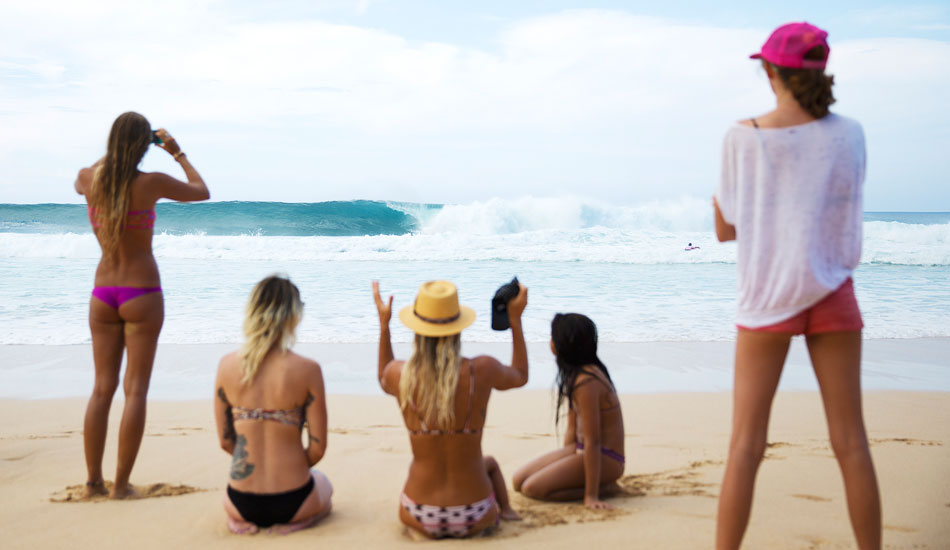 Pipe spectators. Photo: <a href=\"http://mattdunbar.com.au\">Matt Dunbar</a>