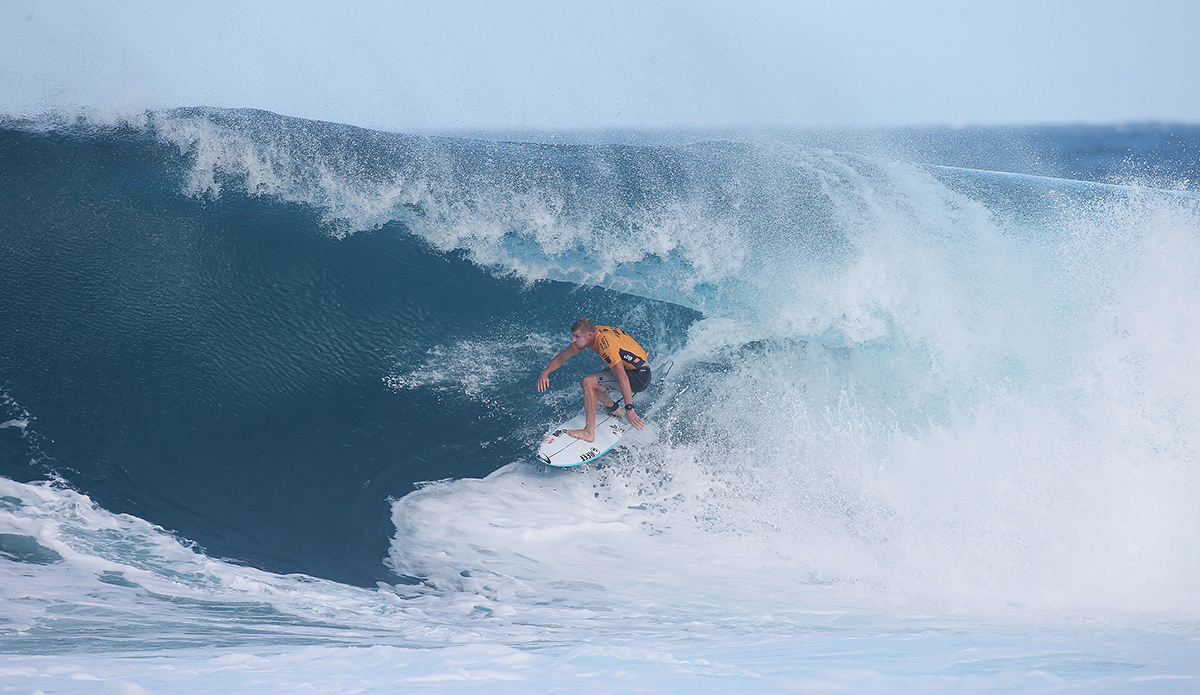 Mick Fanning of Australia winning his Quarterfinal heat at the Billabong Pipe Masters. Photo: WSL / Masurel