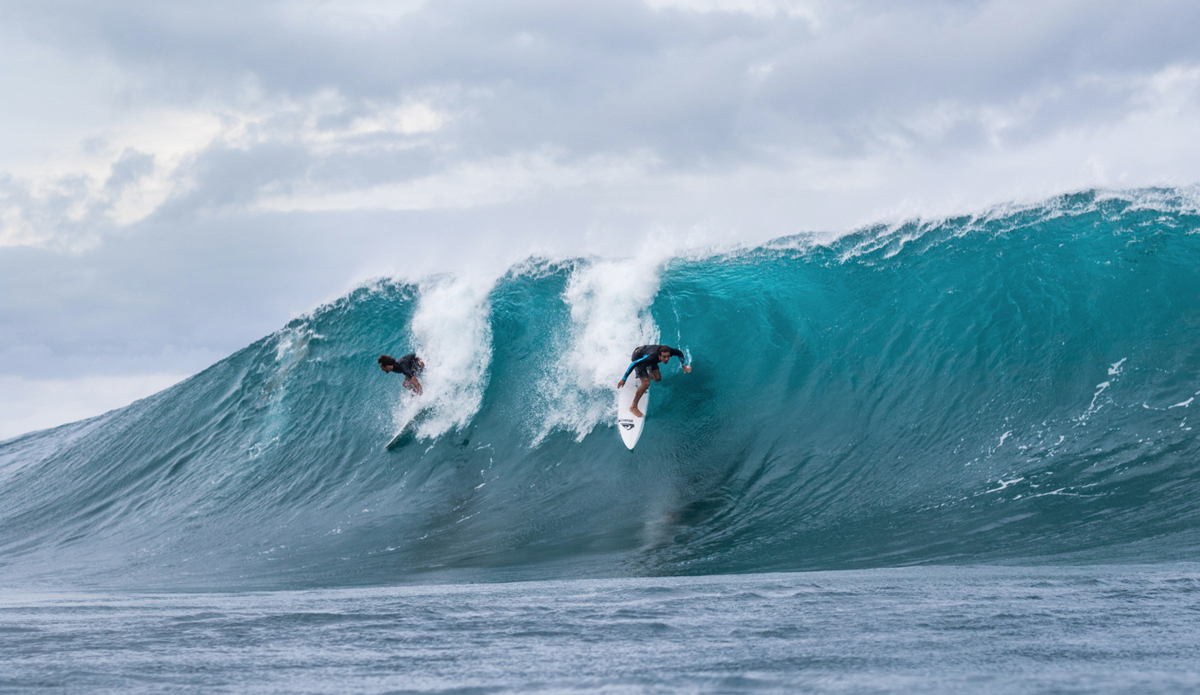 Splitting the peak. Koa Rothman. Photo: Jake Marote