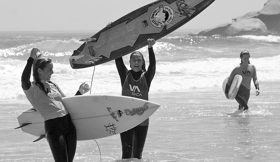 Some of the gals stoked and smiling after a great session. © Jared Aufrichtig