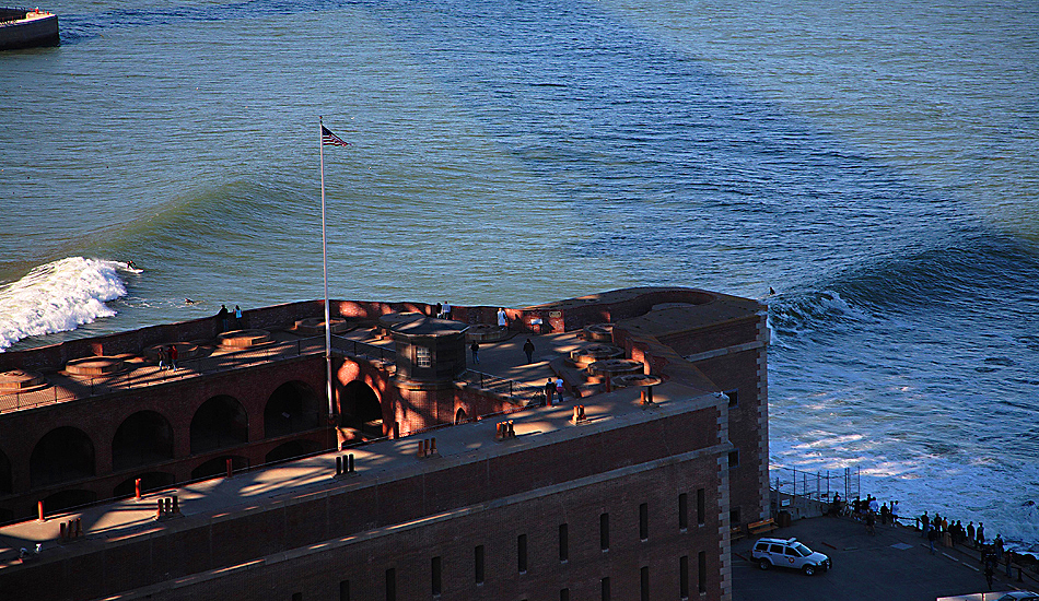 Another great vantage point looking down on Fort Point. This really illustrates how the wave wraps into the cove. Photo: <a href=\"http://instagram.com/migdailphoto\"> Seth Migdail</a>