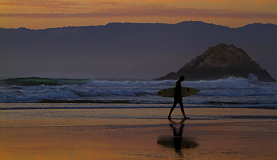 Indian Summer at Ocean Beach. Should have stayed for just one more wave. Photo: <a href=\"http://instagram.com/migdailphoto\"> Seth Migdail</a>