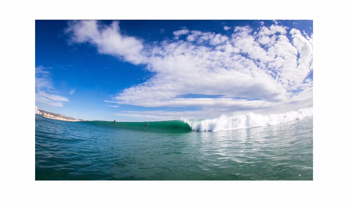 Our most exposed beach break. Photo: <a href=\"http://instagram.com/thefrogeye\" target=\"_blank\">Alex Postigo</a>.