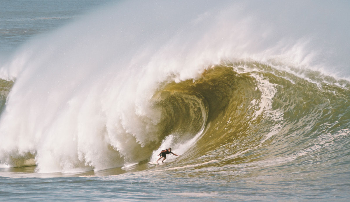 Mark Healey again, rushing. Photo: <a href=\"instagram.com/cacaneves\"> Camila Neves</a>