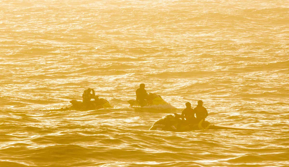 Golden hour at Ours. Photo: <a href=\"http://www.redbullsignatureseries.com/cape-fear-2014\">Red Bull</a>