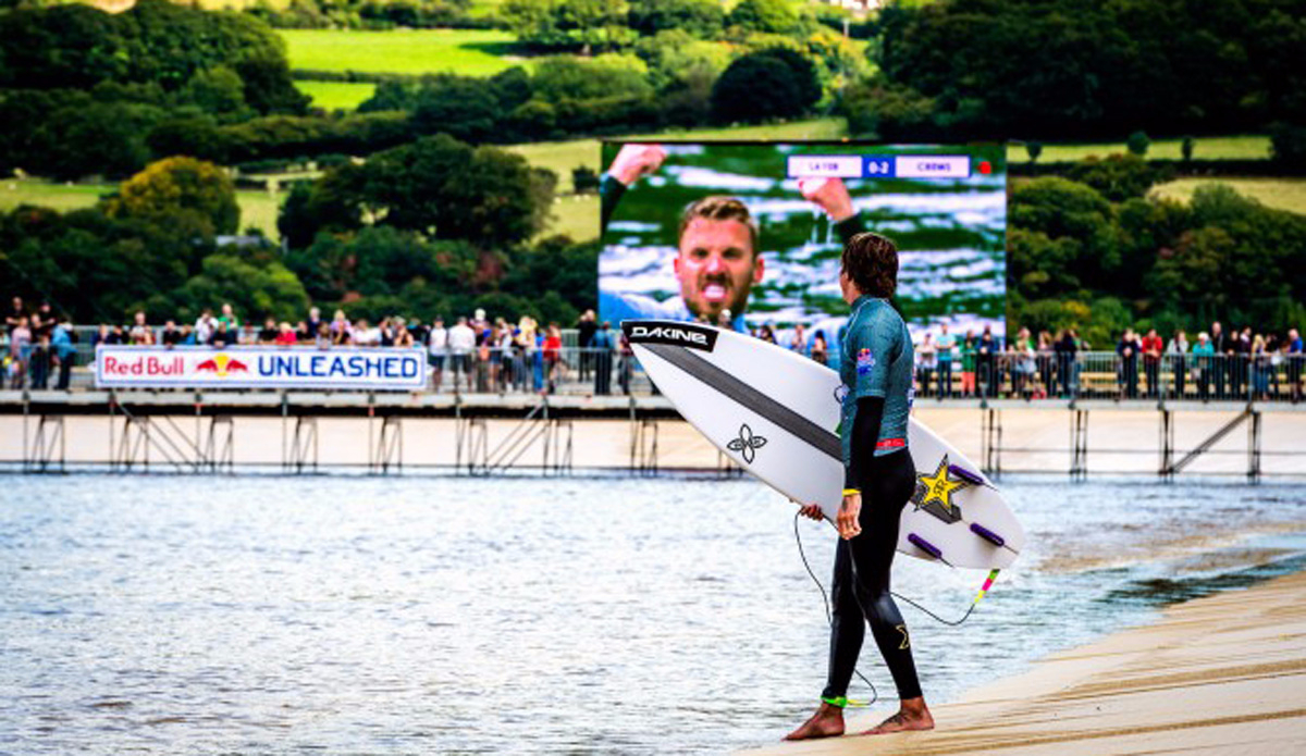 Event winner Albee Layer watches on as Mitch Crews celebrates during the semifinals. Photo:  Red Bull Media House