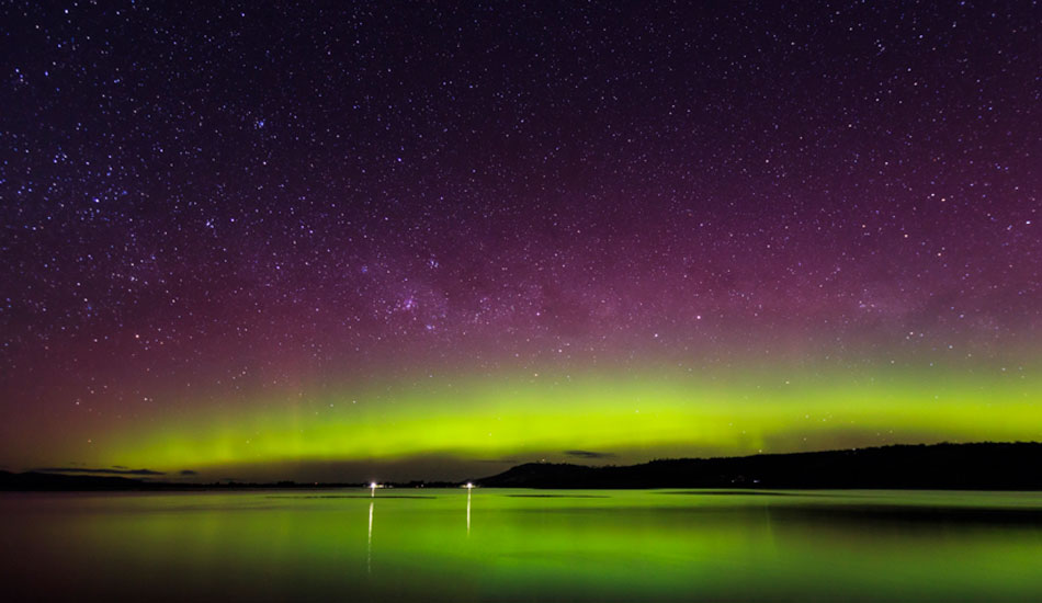 Reflections of the Aurora Australis ‘Southern Lights’ from Cremorne, Tasmania. Photo:<a href=\"http://www.rickileigheaves.com.au\"> Ricki Eaves<a/>